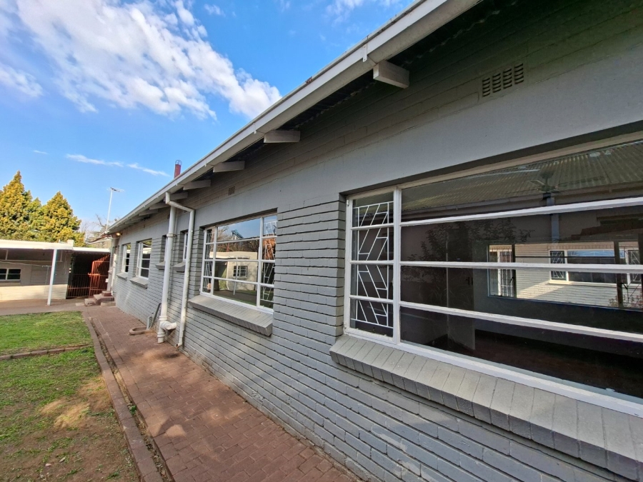 6 Bedroom Property for Sale in Dan Pienaar Free State